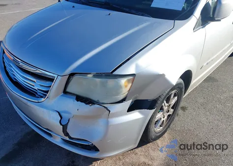 2011 Chrysler Town & Country Touring from USA, damaged, VIN 2A4RR5DGXBR650541